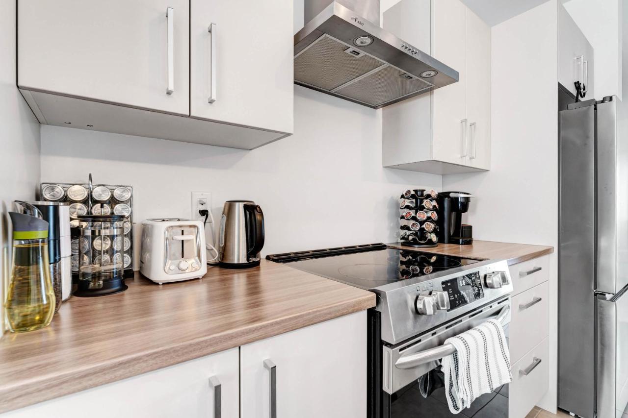 Charming And Cozy Condo Apartment Гатино Екстериор снимка